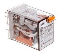 Przekaźnik przemysłowy typ 55.32 10A 24V DC 2P do gniazd serii 94 z przyciskiem test Finder